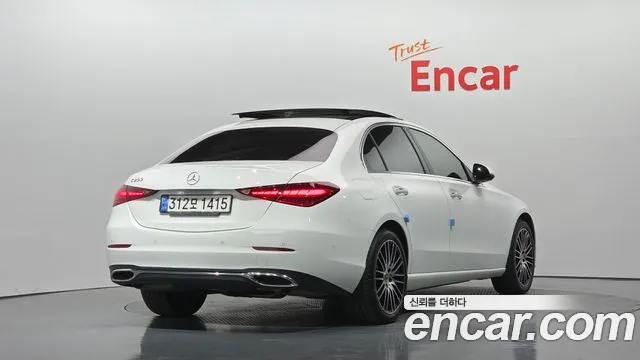 Mercedes-Benz C-Class W206 — Фото автомобиля 2