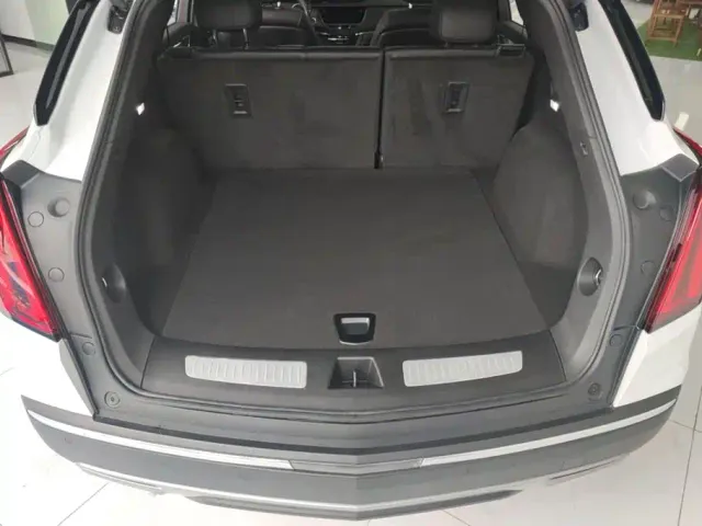 Cadillac XT5 — Фото автомобиля 4