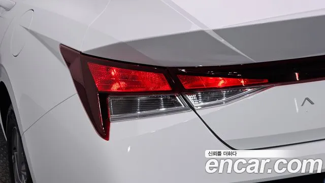 Hyundai Avante CN7 — Фото автомобиля 8