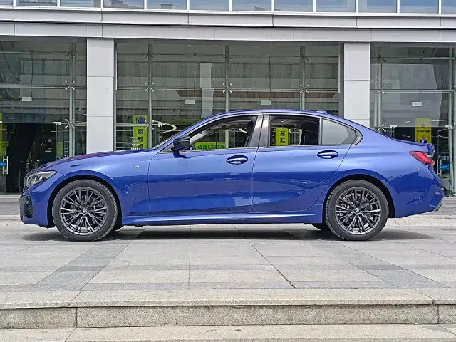 BMW BMW 3 Series 2021 330i M Sport Night Edition — Фото автомобиля 5