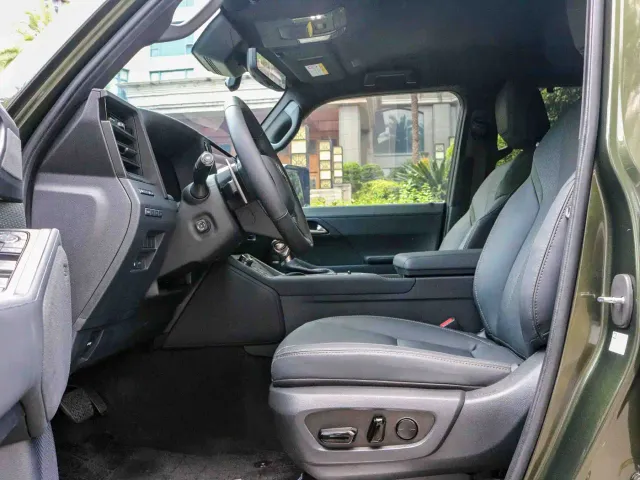 Lexus GX — Фото автомобиля 10