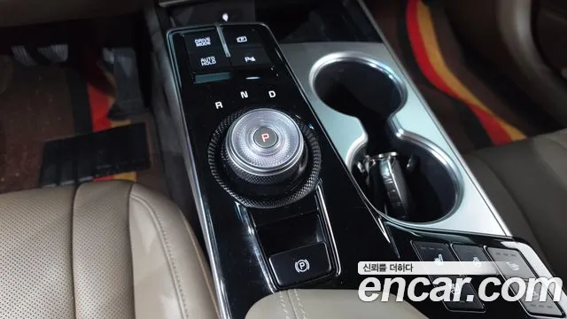 Kia K8 K8 Hybrid — Фото автомобиля 12