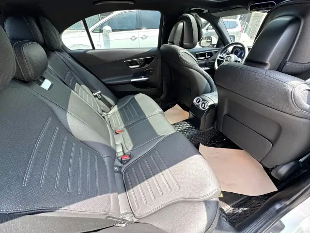 Mercedes-Benz C-Class — Фото автомобиля 7