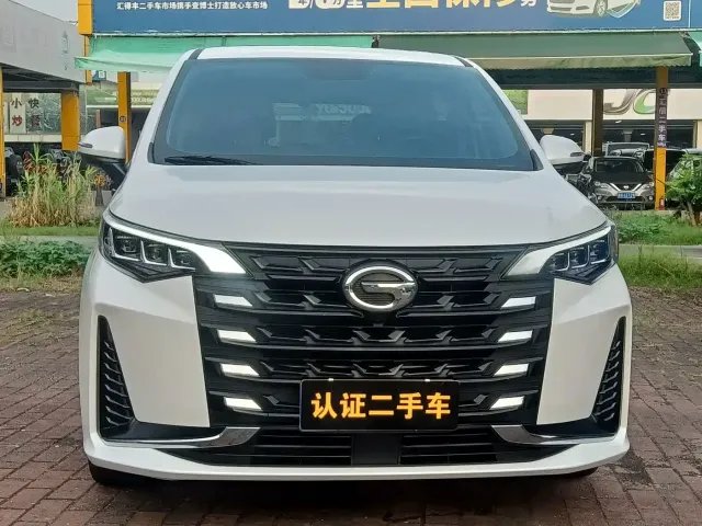 GAC Trumpchi M6 — Фото автомобиля 2