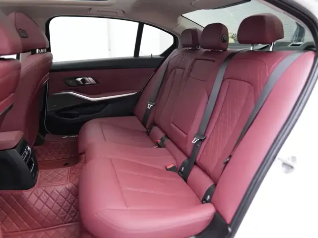 BMW 3 Series — Фото автомобиля 14
