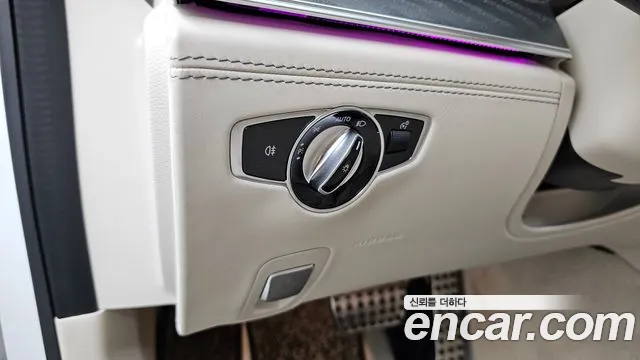 Mercedes-Benz AMG GT 4 двери 43 4MATIC+ — Фото автомобиля 26