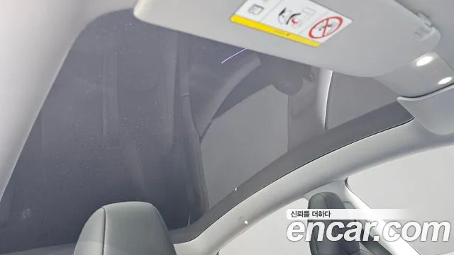 Tesla Model Y — Фото автомобиля 18