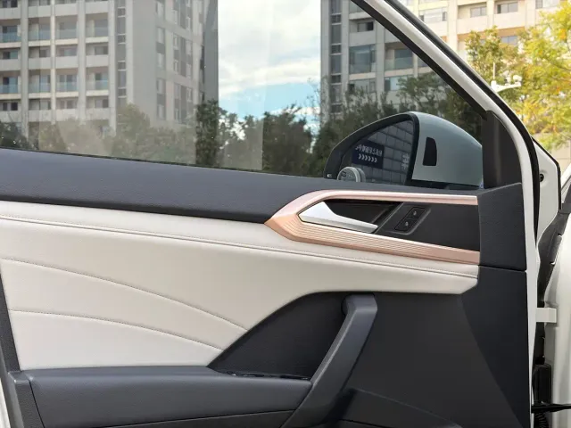 Volkswagen Tharu — Фото автомобиля 11