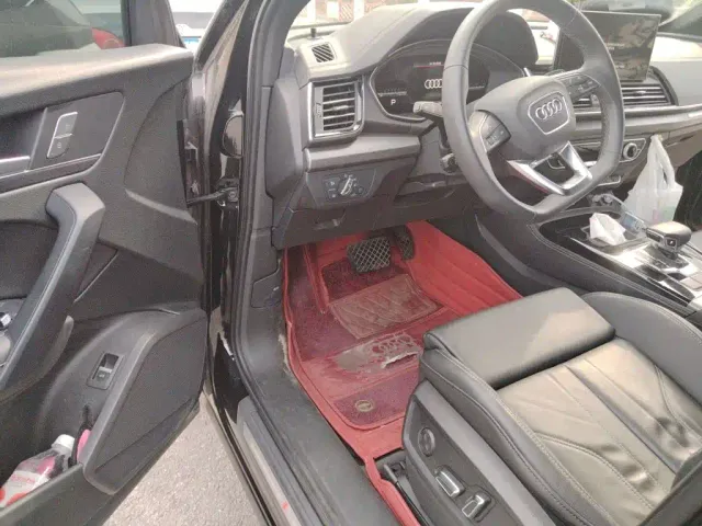 Audi Q5L — Фото автомобиля 12