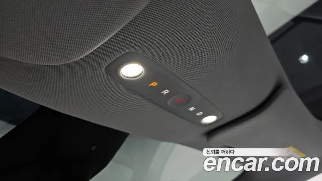 Tesla Model Y — Фото автомобиля 22
