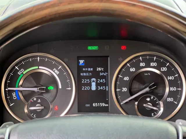 Toyota Alphard — Фото автомобиля 21