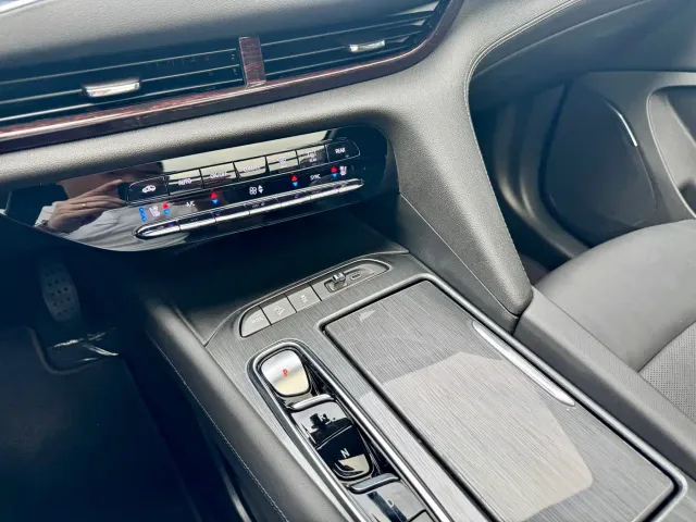 Buick Enclave — Фото автомобиля 8