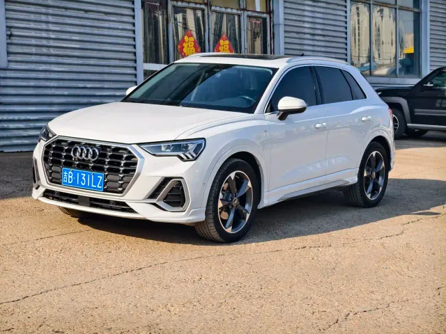 Audi Q3 — Фото автомобиля 3
