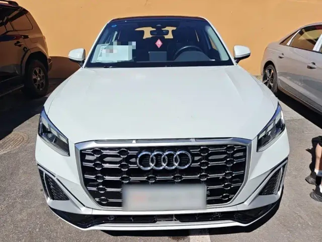 Audi Q2L — Фото автомобиля 2