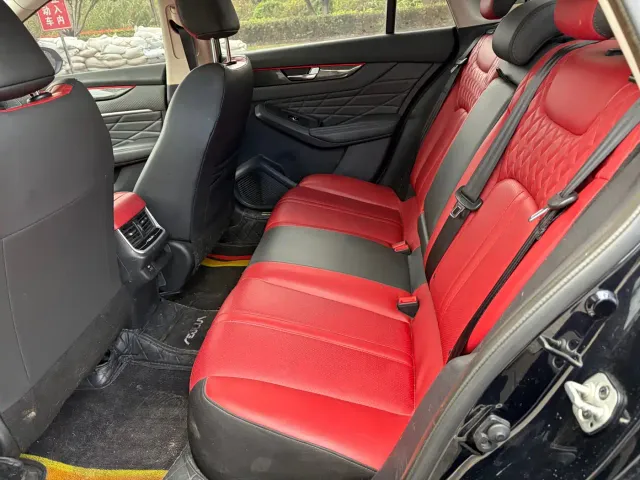 Dongfeng Yixuan MAX — Фото автомобиля 6