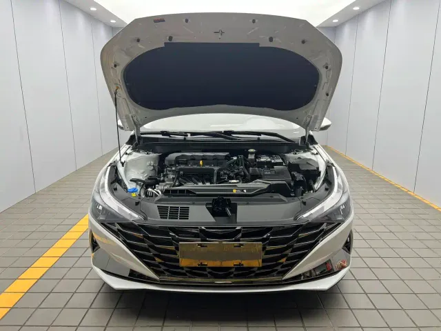 Hyundai Elantra — Фото автомобиля 17