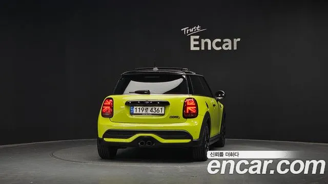 Mini Cooper — Фото автомобиля 4