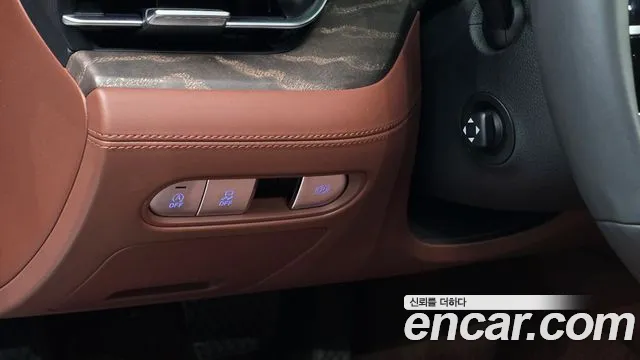 Genesis G90 Бензин 3.5 турбо AWD — Фото автомобиля 14