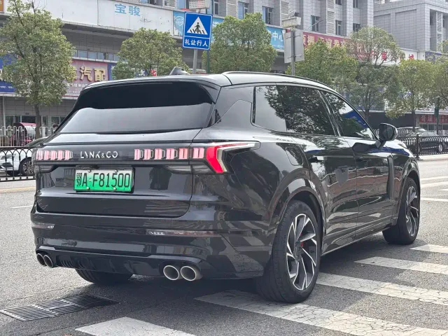Lynk & Co 09 EM-P — Фото автомобиля 9