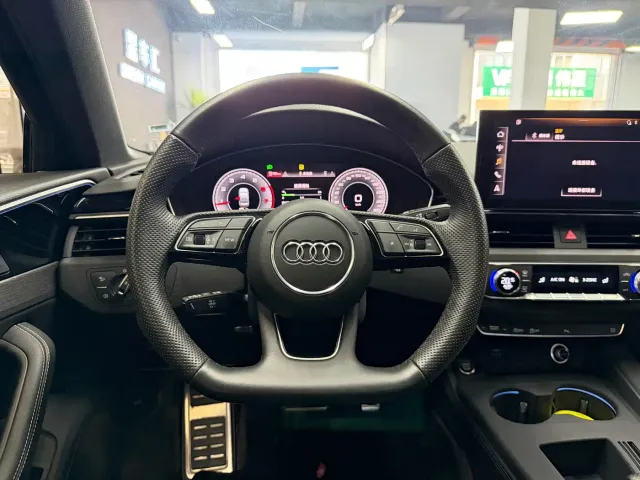 Audi A4L — Фото автомобиля 8