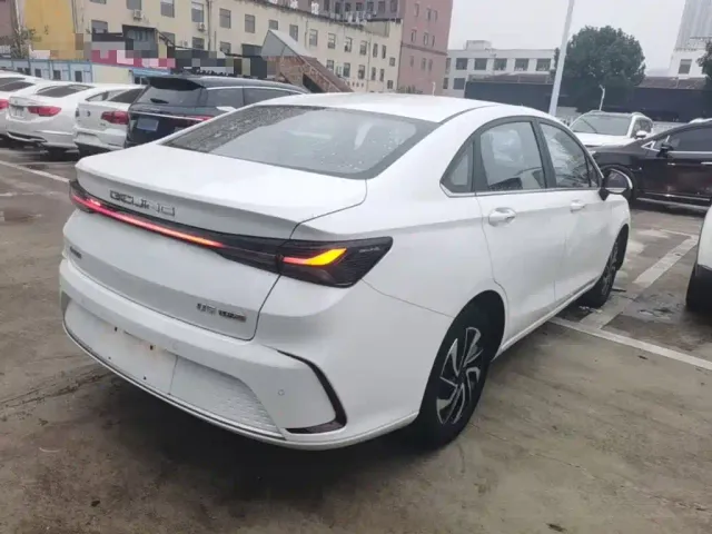 BAIC Beijing U5 PLUS — Фото автомобиля 6