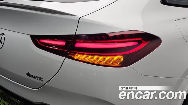 Mercedes-Benz GLE-Class — Фото автомобиля 21