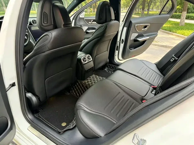 Mercedes-Benz C-Class — Фото автомобиля 8