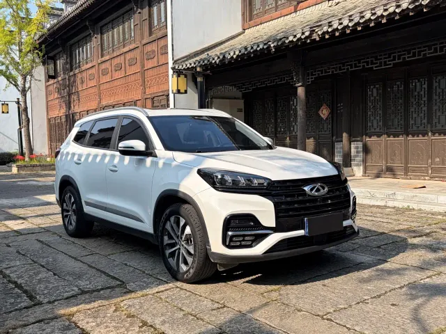 Chery Tiggo 8 — Фото автомобиля 3