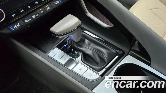 Hyundai Avante CN7 — Фото автомобиля 9