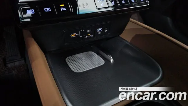 Hyundai Grandeur Grandeur (GN7) 2.5 Бензин 2WD — Фото автомобиля 29