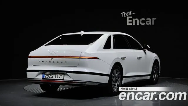 Hyundai Grandeur GN7 — Фото автомобиля 2