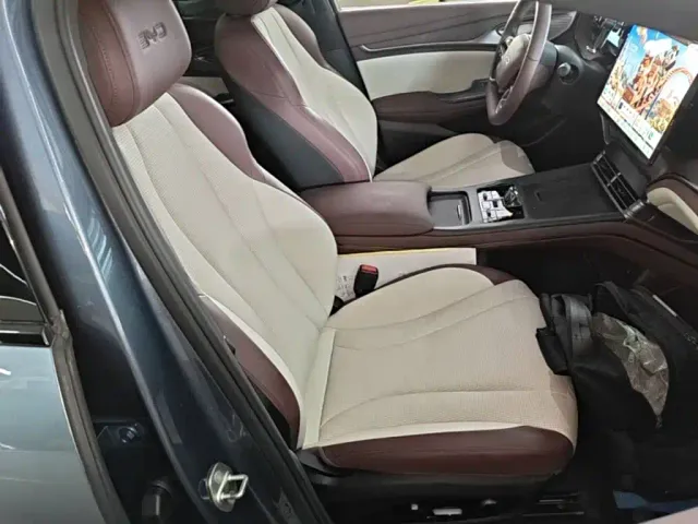 BYD Seal — Фото автомобиля 24