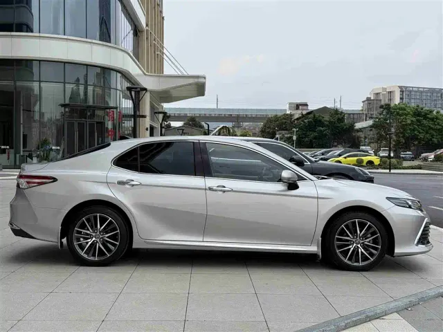 Toyota Camry — Фото автомобиля 8