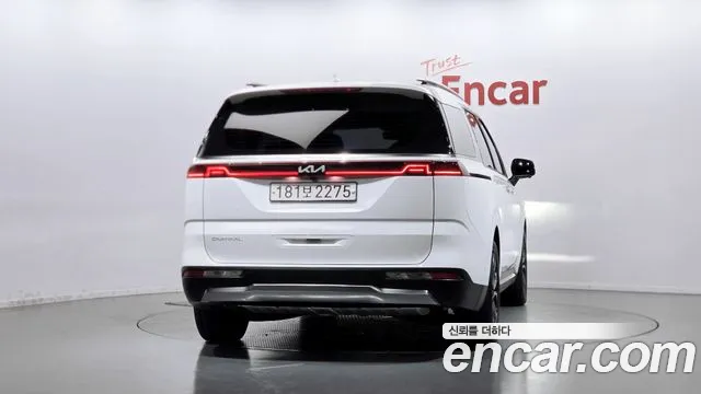 Kia Carnival 4th Gen — Фото автомобиля 4