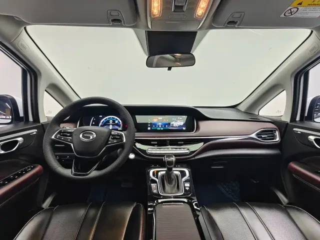 GAC Trumpchi M6 — Фото автомобиля 8