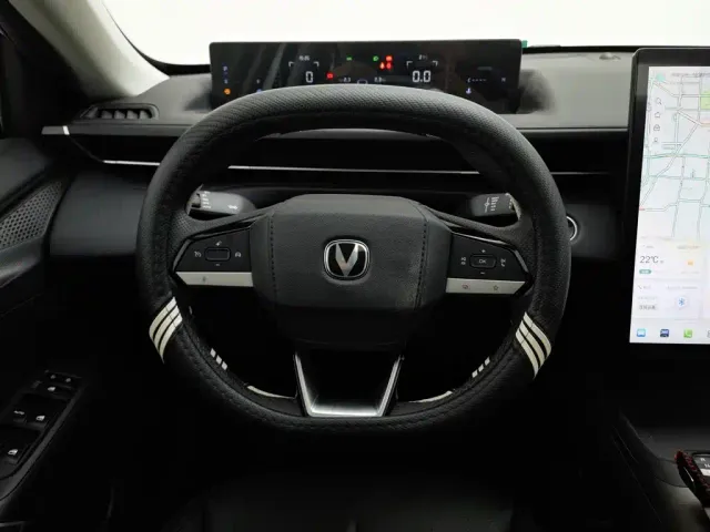 Changan Eado — Фото автомобиля 11