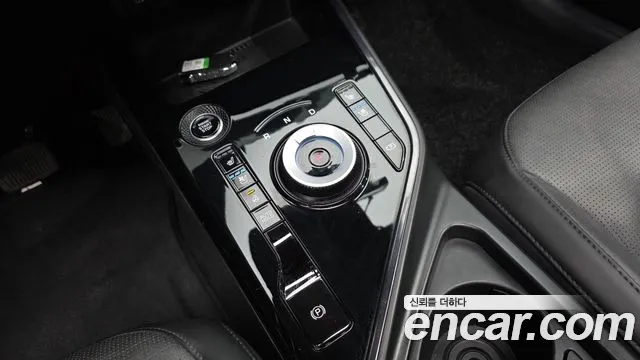 Kia Niro The All New — Фото автомобиля 9