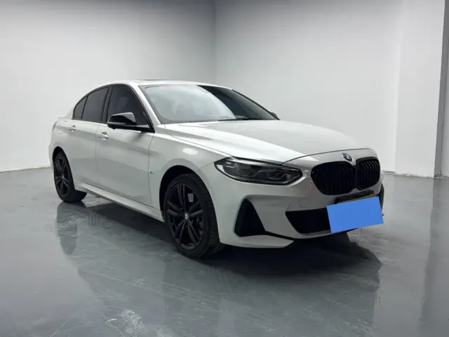 BMW 1 Series — Фото автомобиля 2