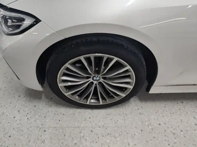 BMW 3 Series — Фото автомобиля 22