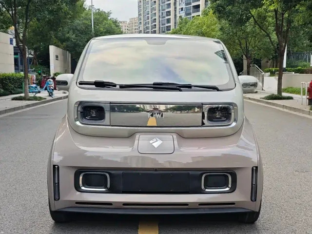 Baojun KiWi EV — Фото автомобиля 8