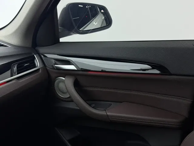 BMW X1 — Фото автомобиля 14