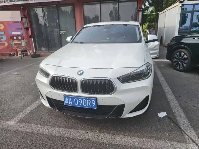 BMW X2 — Фото автомобиля 2