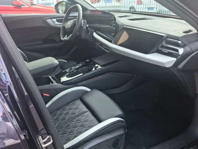Audi A5L — Фото автомобиля 9