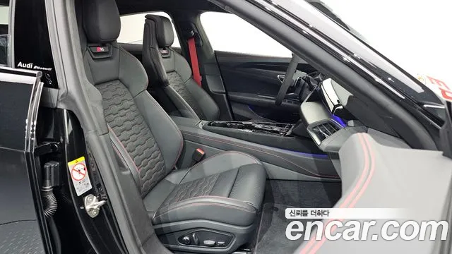 Audi RS e-tron GT — Фото автомобиля 11