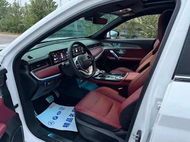 Jetour X70 Plus — Фото автомобиля 3
