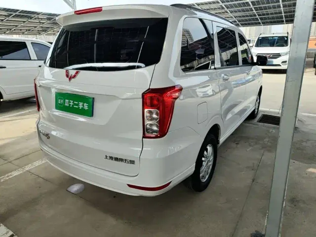 Wuling Hongguang — Фото автомобиля 6
