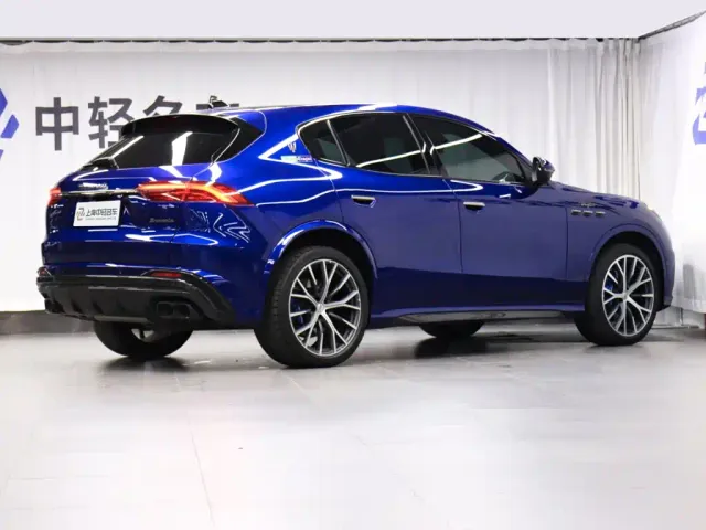 Maserati Grecale — Фото автомобиля 3