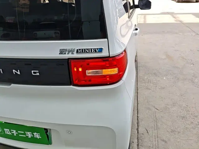 Wuling Hongguang Mini EV — Фото автомобиля 7