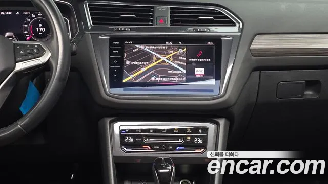 Volkswagen Tiguan — Фото автомобиля 12