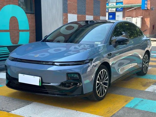 Фотография автомобиля — Leapmotor B01